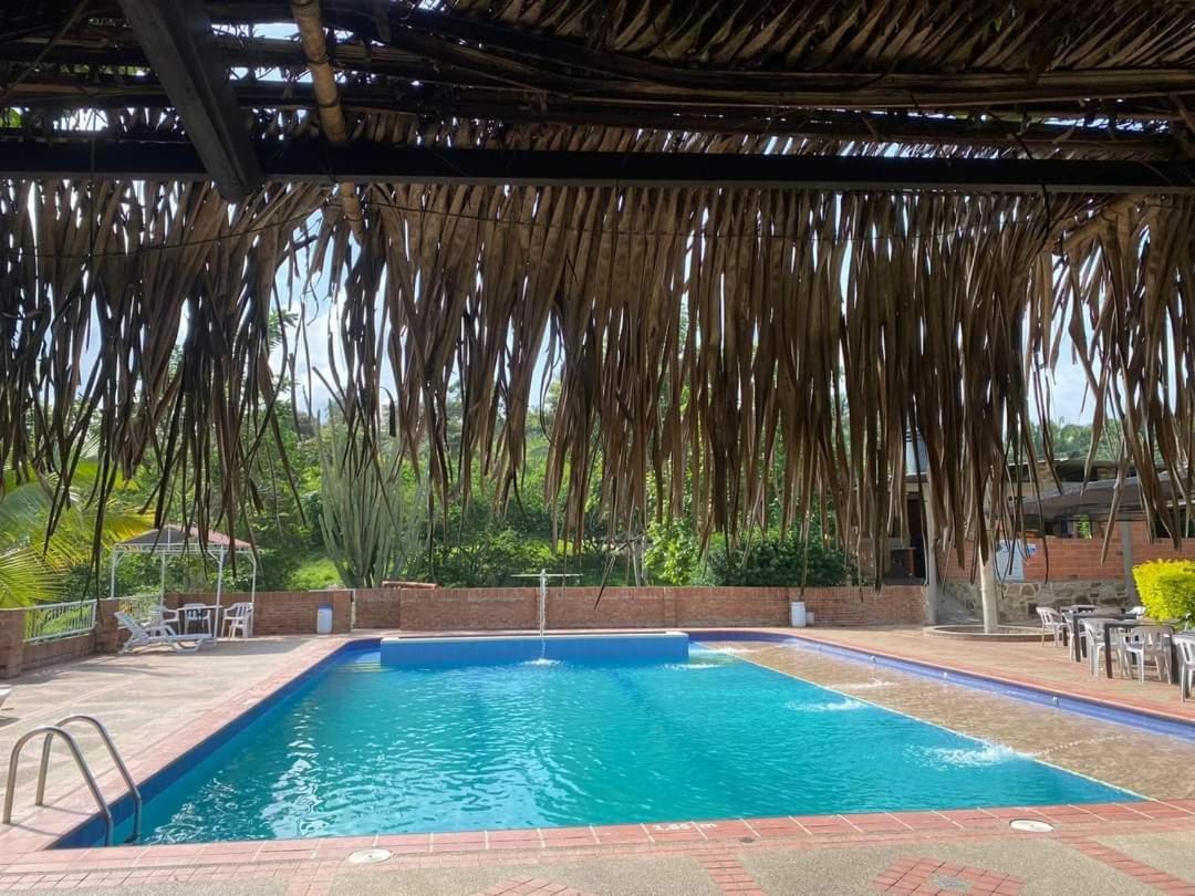 لا ميسا Loma Linda Hotel De Naturaleza المظهر الخارجي الصورة