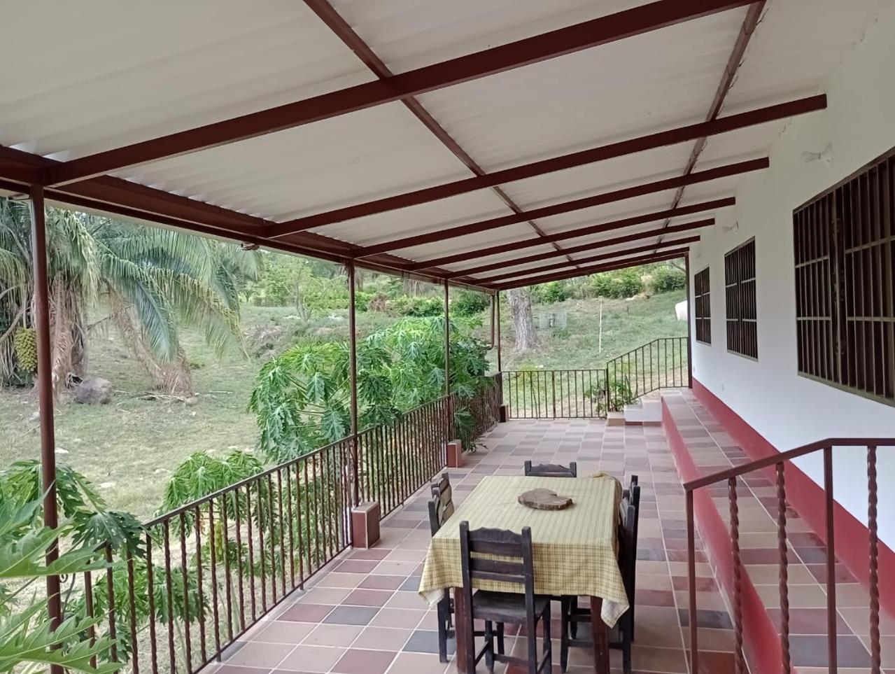 لا ميسا Loma Linda Hotel De Naturaleza المظهر الخارجي الصورة